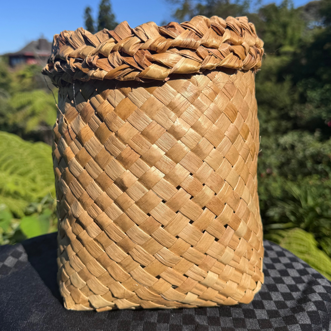 Large Kete Whiri Rua